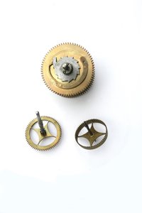 The going train of a table clock